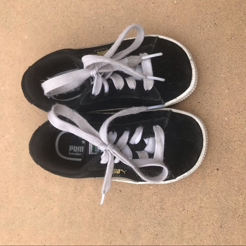 Toddler pumas black suede size 6